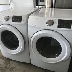 Samsung White 4.5 Cu Ft Washer And Gas Dryer 
