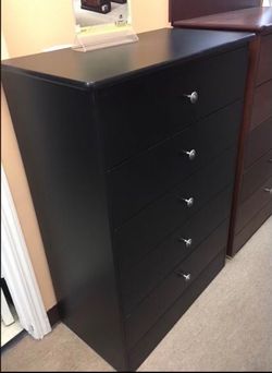 Five drawers dresser