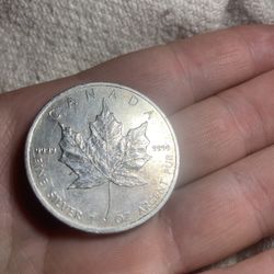 1 OZ Silver Coin Elizabeth I I 