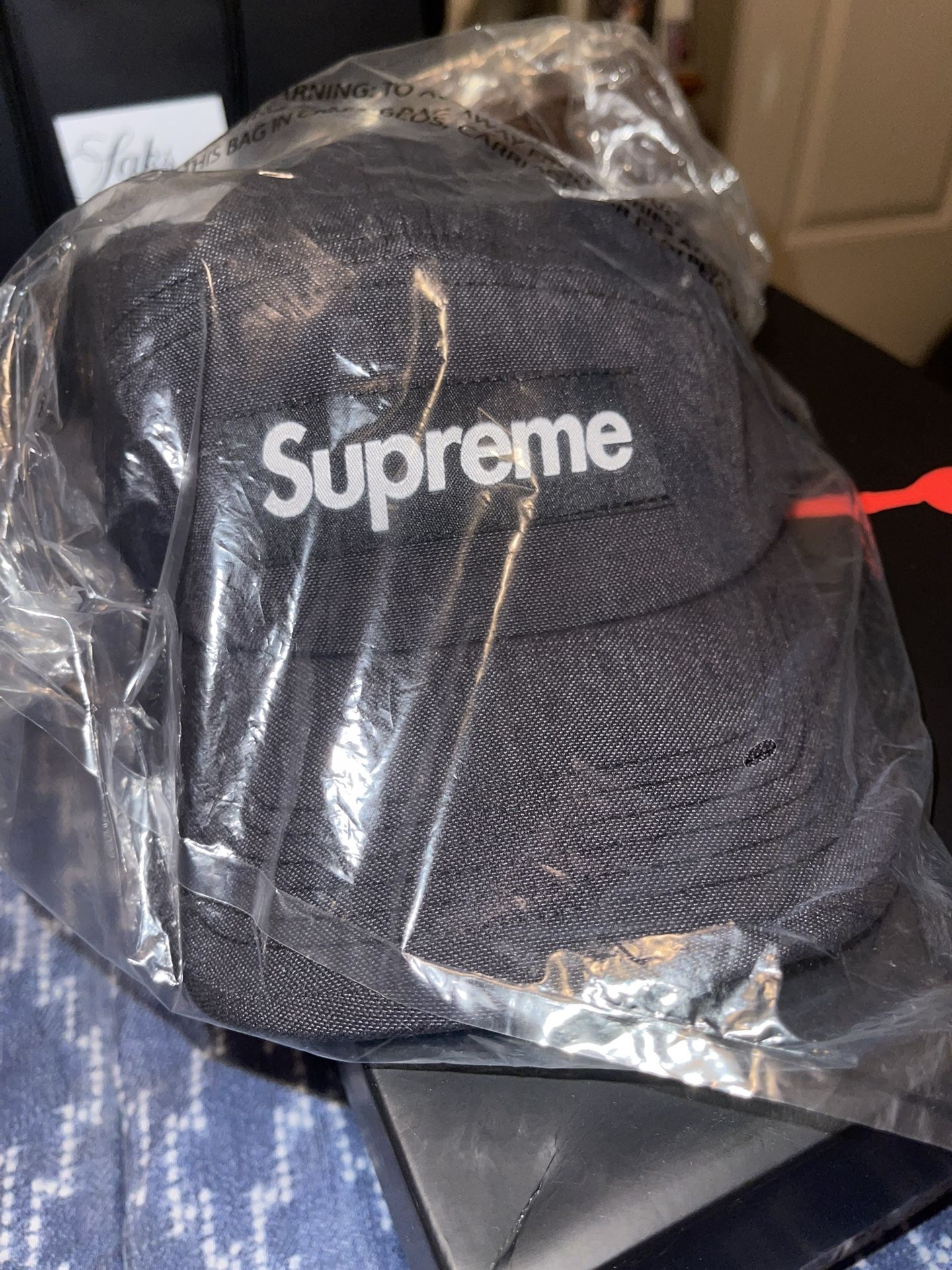 Supreme Hat 