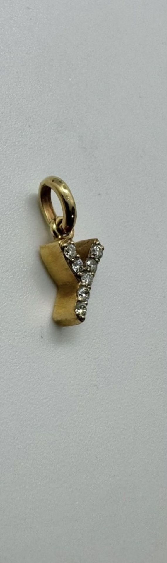 Ladies Diamond Pendant Letter Y