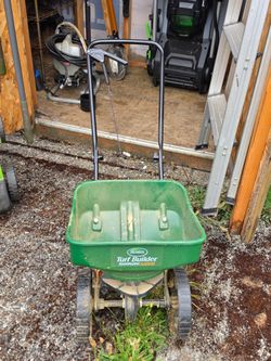 Scotts spreader