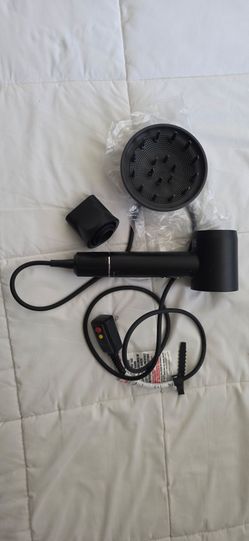 Hairdryer with attachments