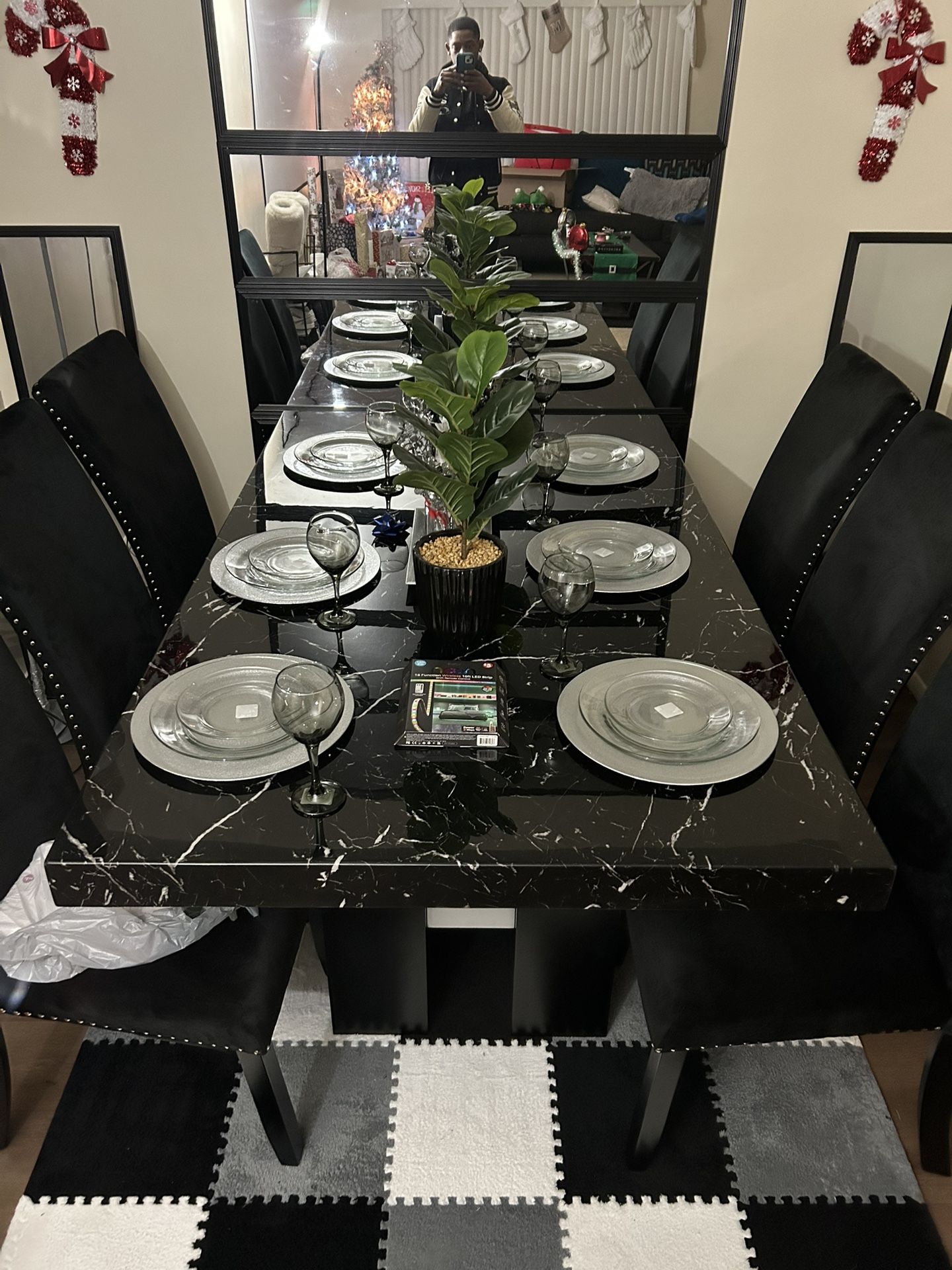 Dinning Table