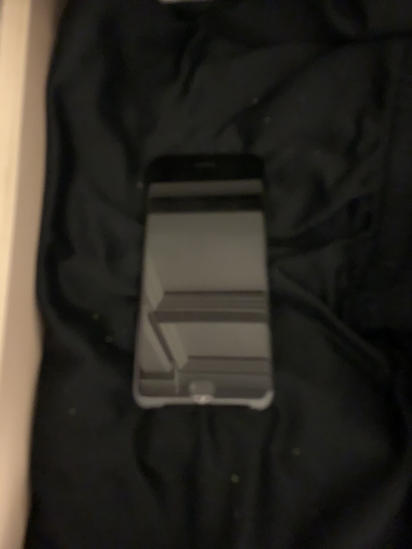 iPhone 8 oem black screen