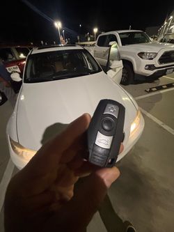 Llaves de autos / car keys and remotes