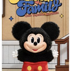 Mickey And Family 