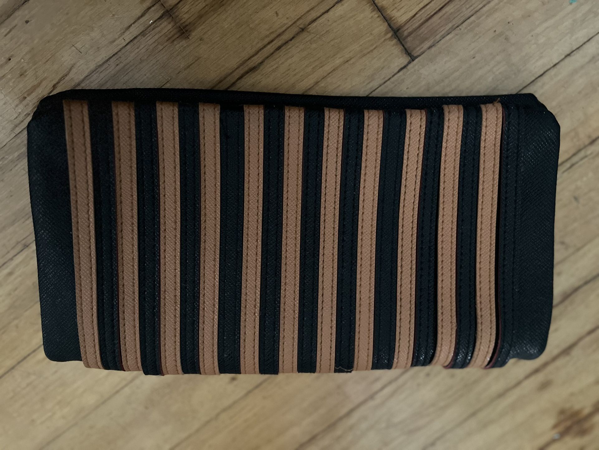 Adorable Brown And Black Gentle Faux Leather Clutch Purse