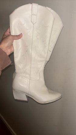 Women’s Size 9 Cowboy Boots