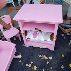 PINK NIGHTSTAND PUPPY BED