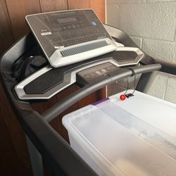 ProForm Carbon TL Treadmill