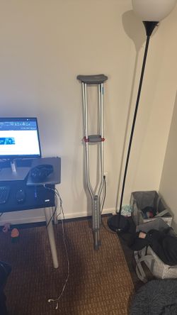 Crutches Barely Used