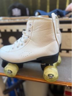 ROLLER SKATES SHOES WHITE SKATING BOOT CLEAR WHEELS WOMEN SIZE 8.5