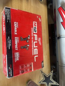M12 Hammer & Impact Drill Combo With 2 M12 Batteries / Charger & Contractor Bag