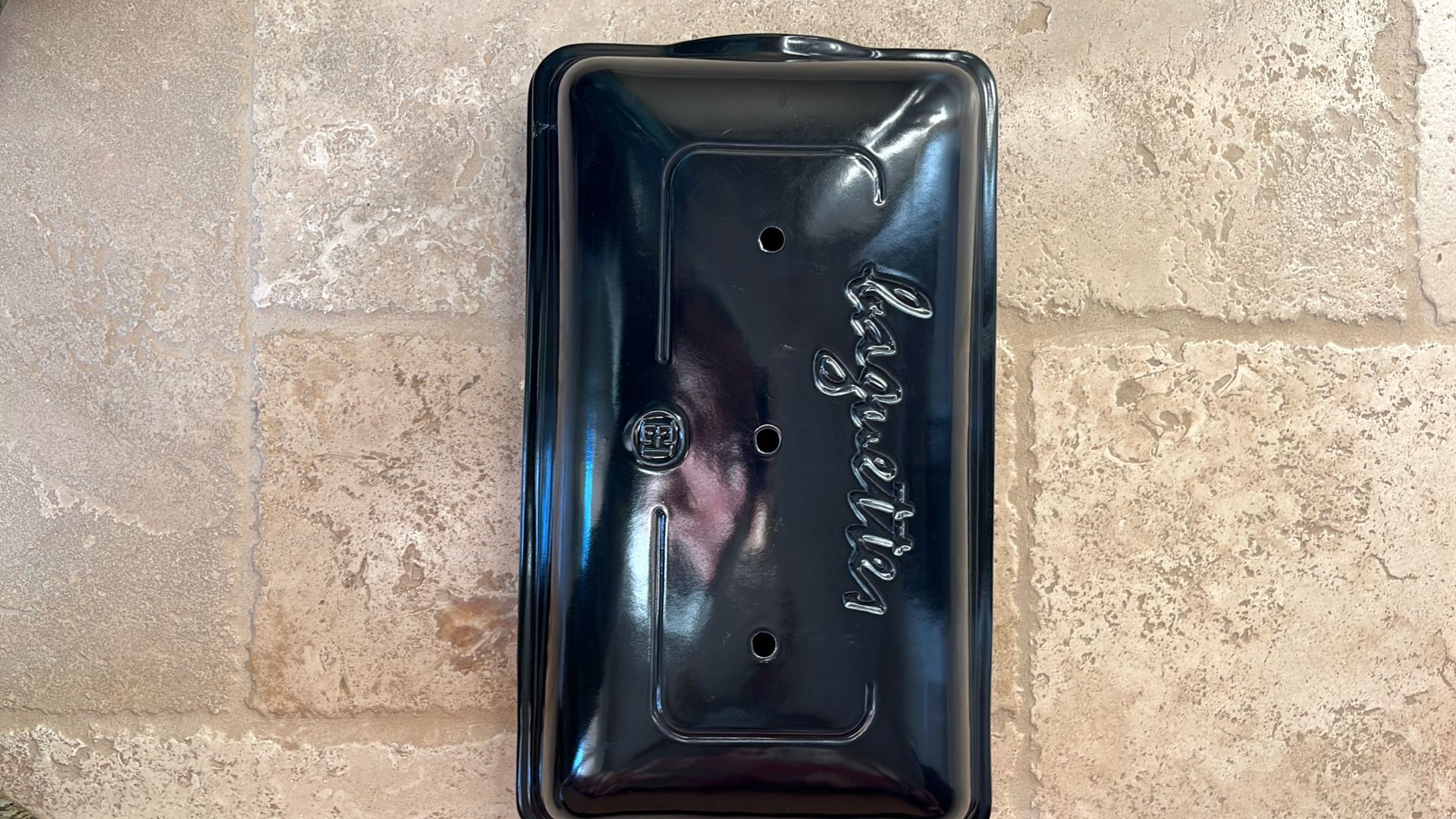 Emile Henry Baguette Baker