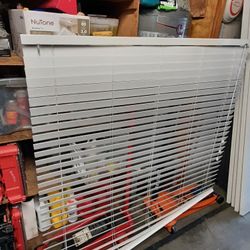 Window Blinds, 2in Wood Slats