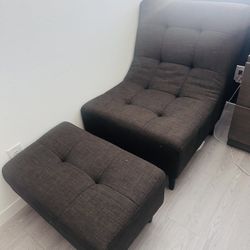 Lounge Chair With Ottoman 