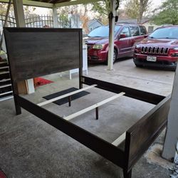 Nice Used Solid Wood Queen Size Bedframe. 