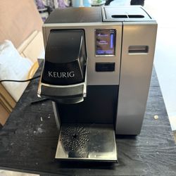 Commercial Keurig K150P Coffee Maker – Touchscreen – Office