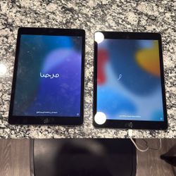 2 iPads 