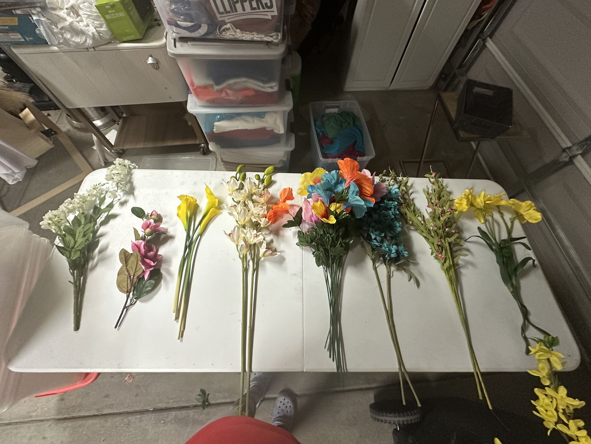 Assorted artificial flowers