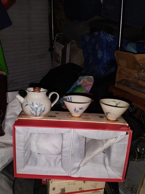 Japanese Artia Bamboo Style Tea Pot And 2 Cups