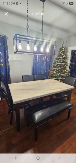 Dining Room Set. (Granite)