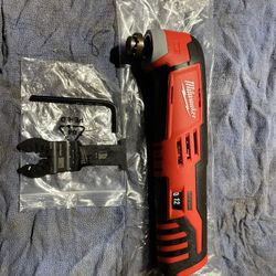 12v oscillating tool new tool only with Alan and Blade $70 in n Lakeland 