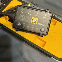 Pedal Commander For Mercedes Benz