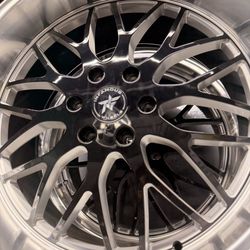 Black & Machined Split-Spoke Wheels – Clean Luxury Look ✨