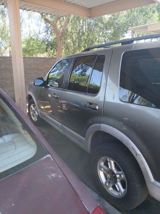 2002 Ford Explorer
