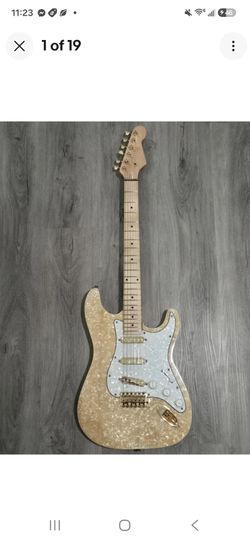 Custom Stratocaster Style Electric Guitar Moto- Pearloid Top And Gold Hardware
