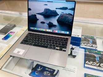 MacBook Air m2 8gb ram 256gb ssd