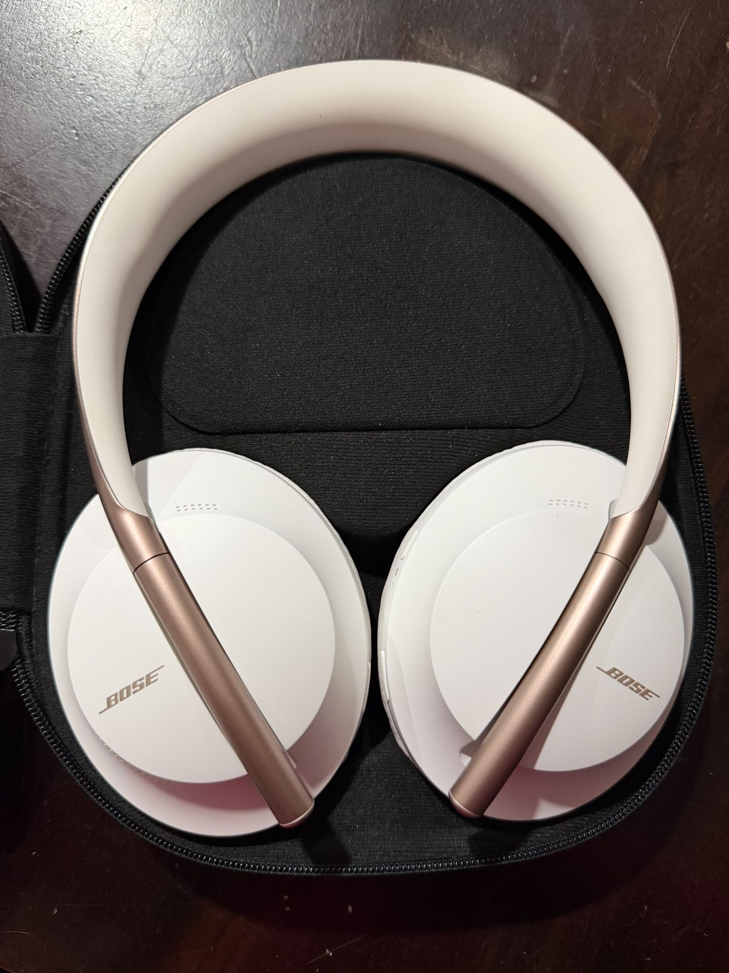 Bose Noise Cancelling Headphones 700