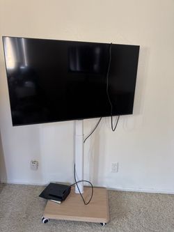 Tv with stand - Samsung