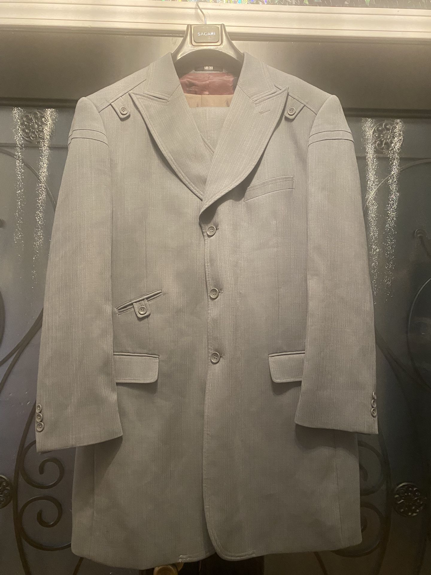 MENS three piece suit