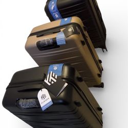 Brand New: 3pc Flieger Luggage Set - Black
