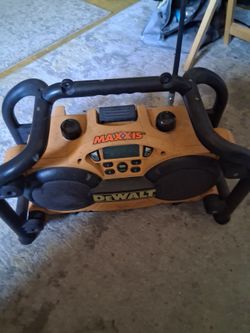 Dewalt radio