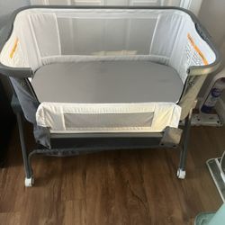  Baby Bassinet 