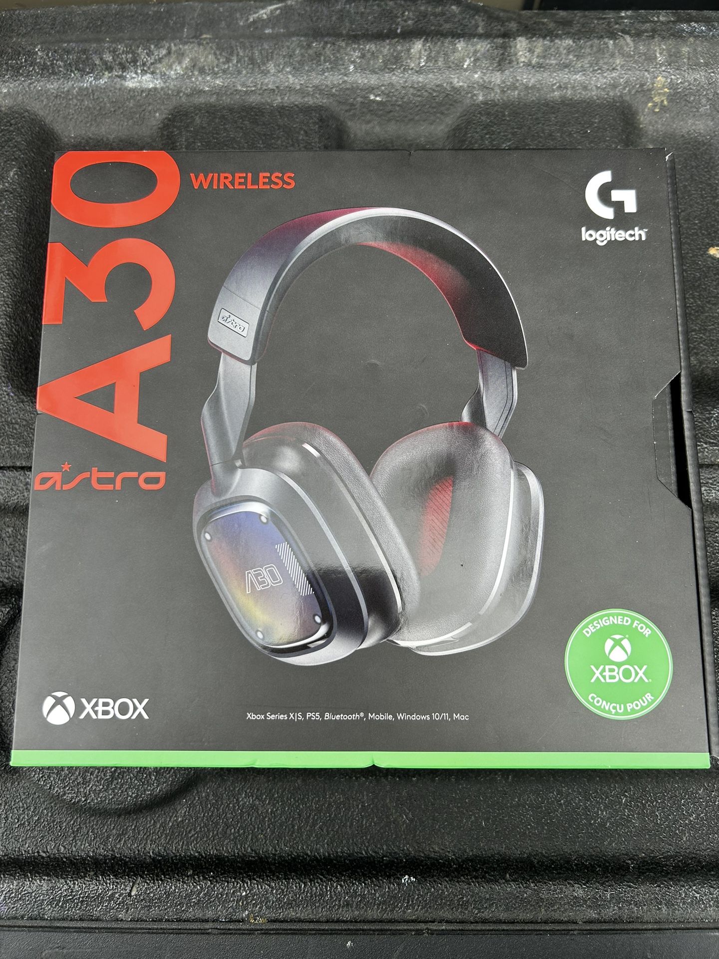 Logitech Astro A30 gaming headset