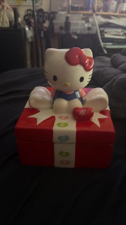 Hello Kitty Ceramic Gift Box