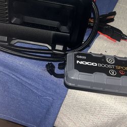 Noco Jumpstarter And Air Pump for car. 