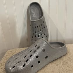 Silver adults  sandals size is 7