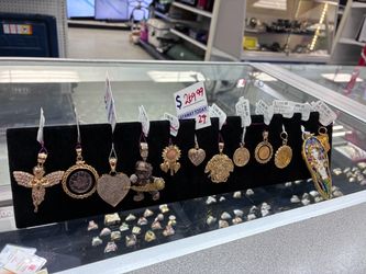 Gold-Tone Jewelry Pendants Collection