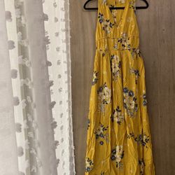Yellow Maxi Dress 💛