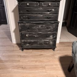 Shabby Chic Dresser