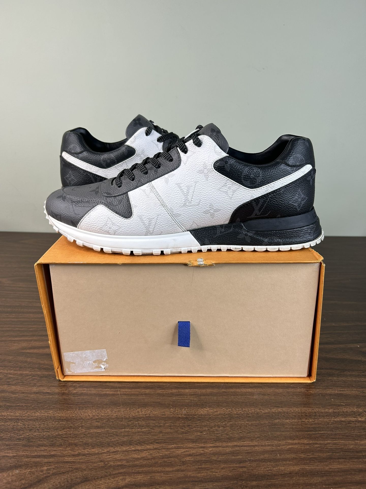 Louis Vuitton Run Away
