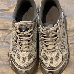 Bottega Veneta Orbit  AUTHENTIC Sneakers 