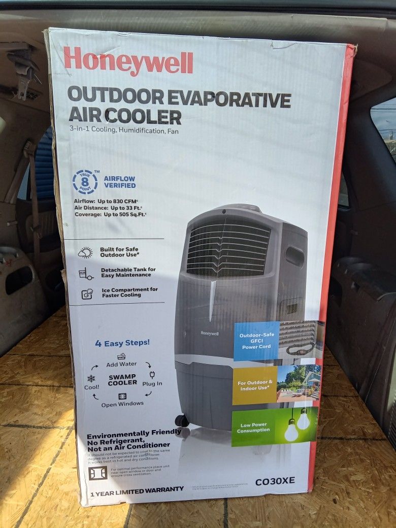 New Honeywell 830-CFM 3-Speed Indoor/Outdoor Portable Evaporative Cooler for 505-sq ft
