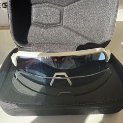  100% S2 Performance Sunglasses – Extra Clear Lens Included